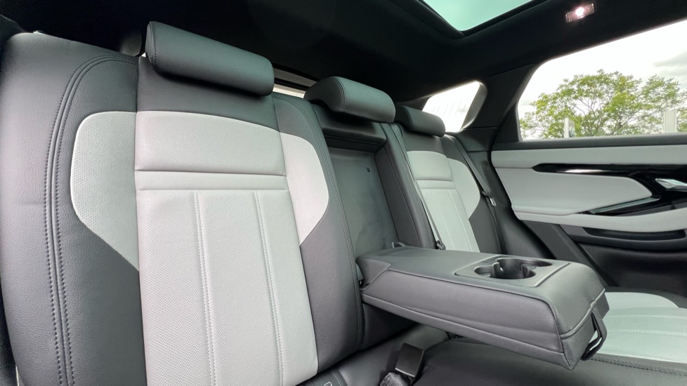 Land Rover Range Rover Evoque 2.0 D200 Edition 5dr Auto Diesel Hatchback - Image 33