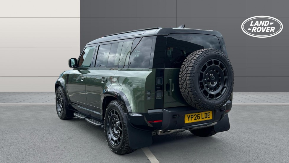 Land Rover Defender 3.0 D250 X-Dynamic HSE 110 5dr Auto Diesel Estate - Image 2