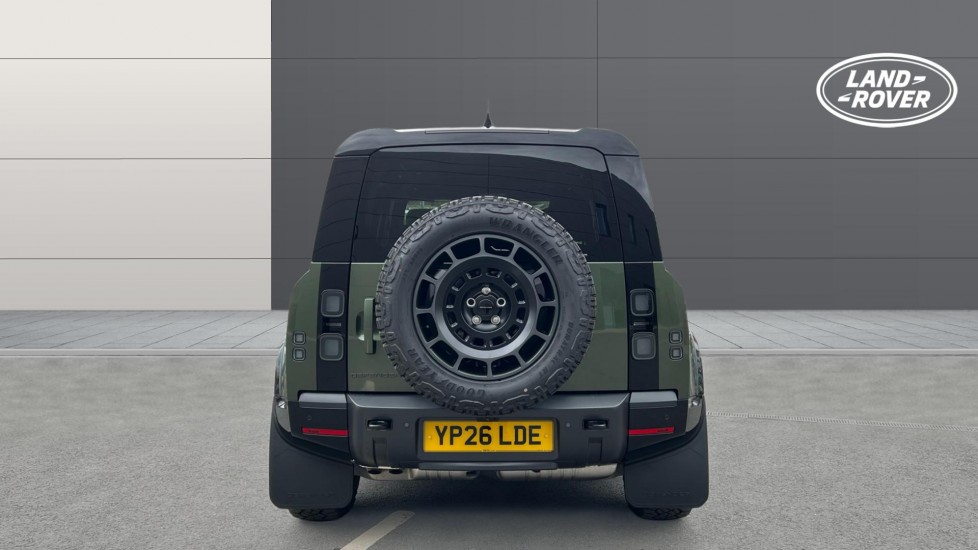 Land Rover Defender 3.0 D250 X-Dynamic HSE 110 5dr Auto Diesel Estate - Image 6