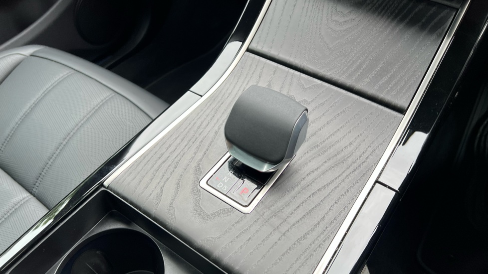 Land Rover Range Rover Evoque 2.0 D200 Autobiography 5dr Auto [Revised] Diesel Hatchback - Image 13