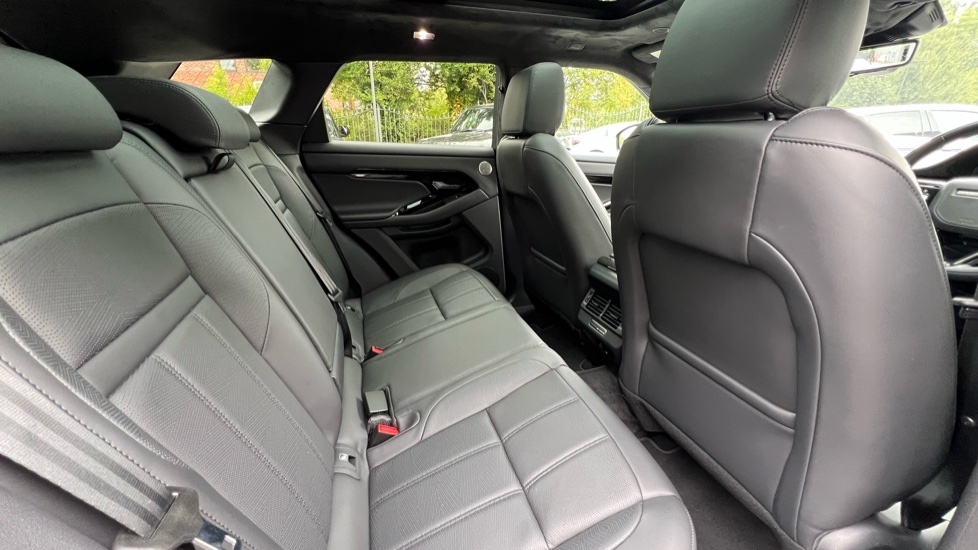 Land Rover Range Rover Evoque 2.0 D200 Autobiography 5dr Auto [Revised] Diesel Hatchback - Image 32