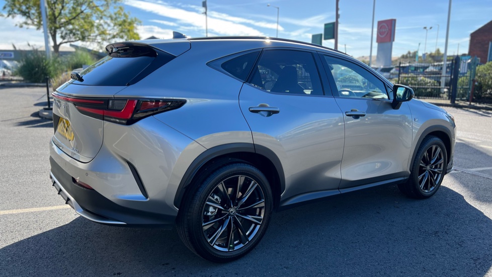 Lexus NX 350h 197 F-Sport 5dr E-CVT Hybrid Estate - Image 27