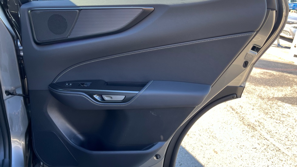 Lexus NX 350h 197 F-Sport 5dr E-CVT Hybrid Estate - Image 31