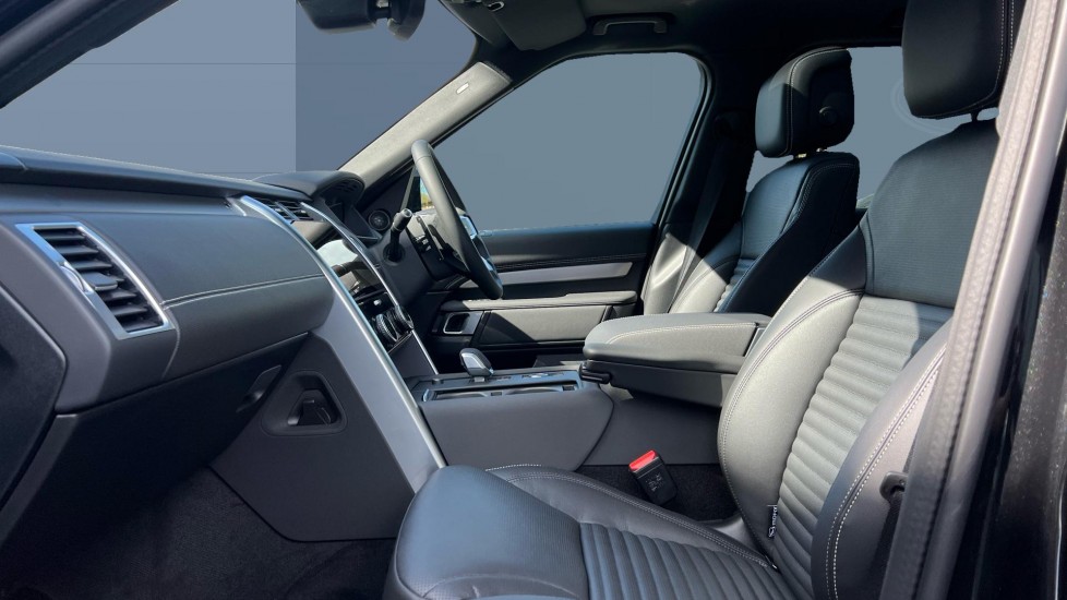 Land Rover Discovery 3.0 D350 Gemini 5dr Auto Diesel Station Wagon - Image 3