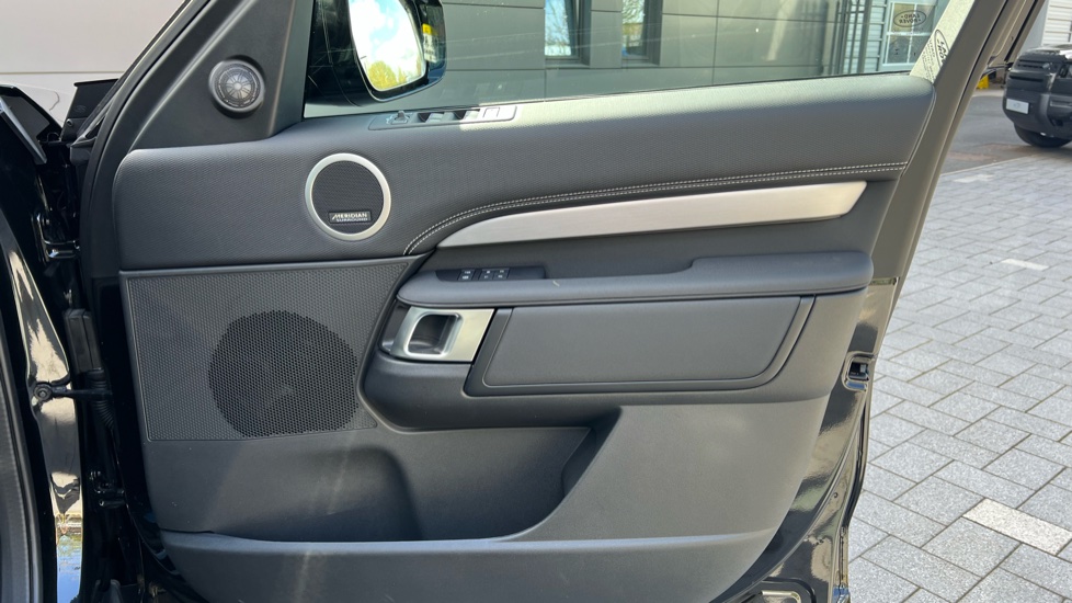 Land Rover Discovery 3.0 D350 Gemini 5dr Auto Diesel Station Wagon - Image 34