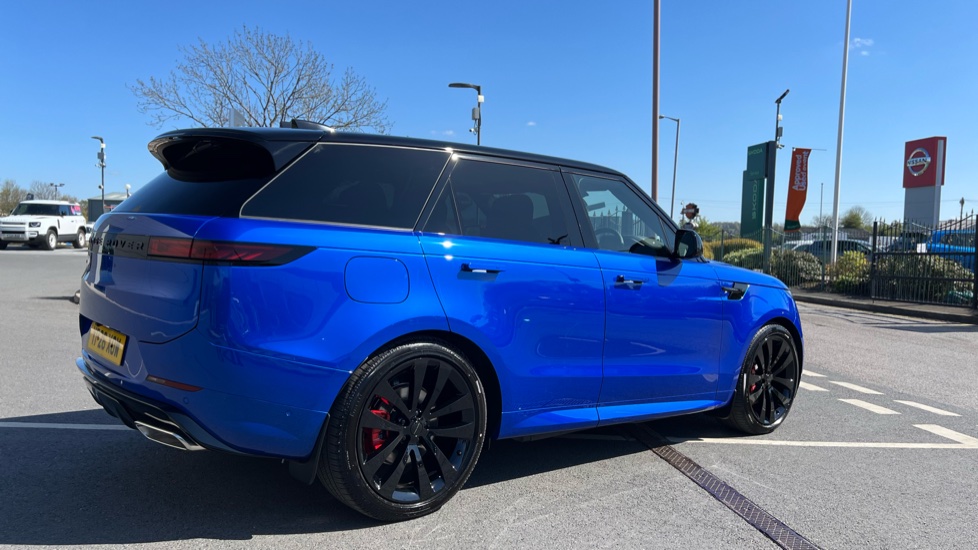 Land Rover Range Rover Sport 3.0 P460e Autobiography 5dr Auto Estate - Image 26