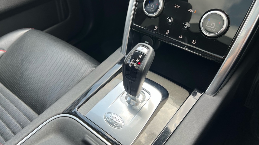 Land Rover Discovery Sport 2.0 D180 R-Dynamic SE 5dr Auto Diesel Station Wagon - Image 13