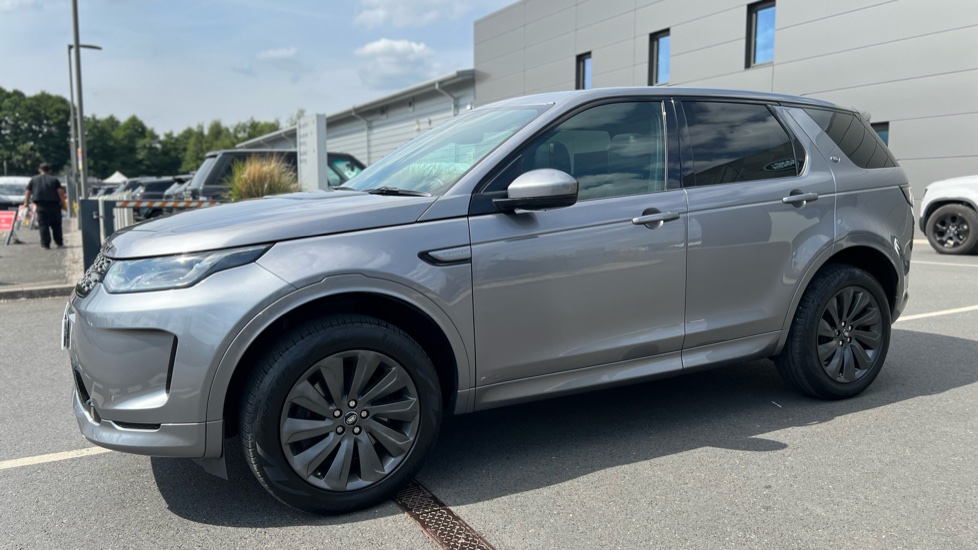 Land Rover Discovery Sport 2.0 D180 R-Dynamic SE 5dr Auto Diesel Station Wagon - Image 23
