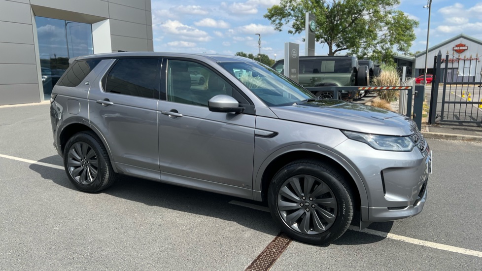 Land Rover Discovery Sport 2.0 D180 R-Dynamic SE 5dr Auto Diesel Station Wagon - Image 26