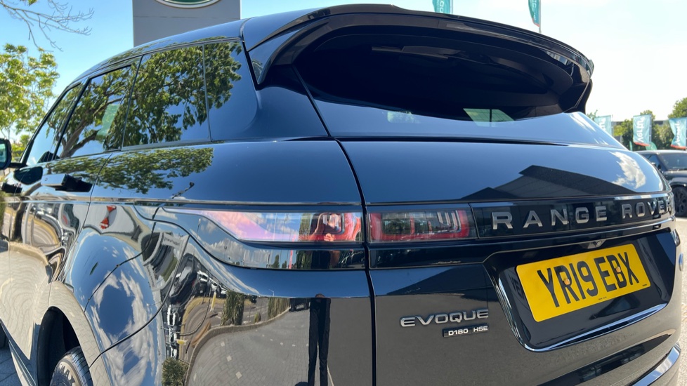 Land Rover Range Rover Evoque 2.0 D180 R-Dynamic HSE 5dr Auto Diesel Hatchback - Image 19