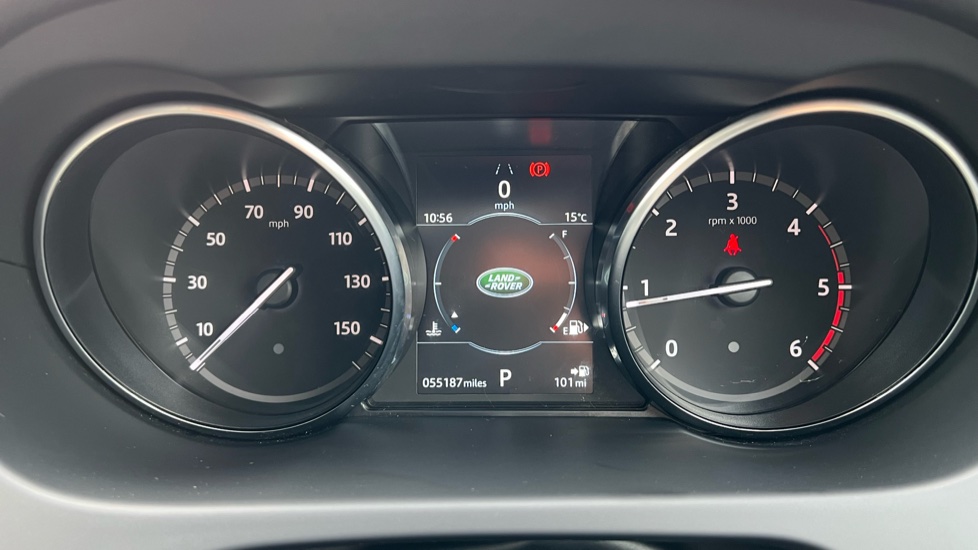 Land Rover Discovery Sport 2.0 TD4 180 HSE Black 5dr Auto Diesel Station Wagon - Image 16