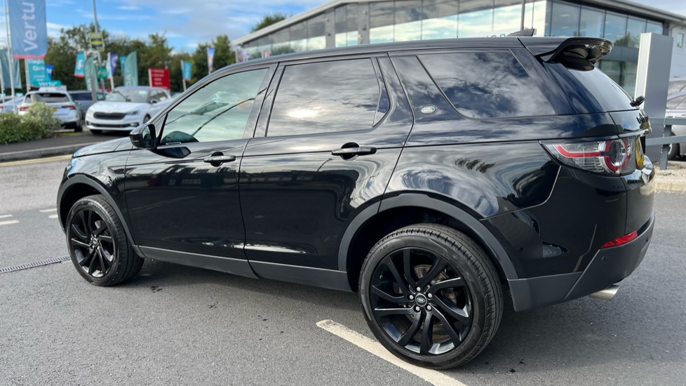 Land Rover Discovery Sport 2.0 TD4 180 HSE Black 5dr Auto Diesel Station Wagon - Image 21