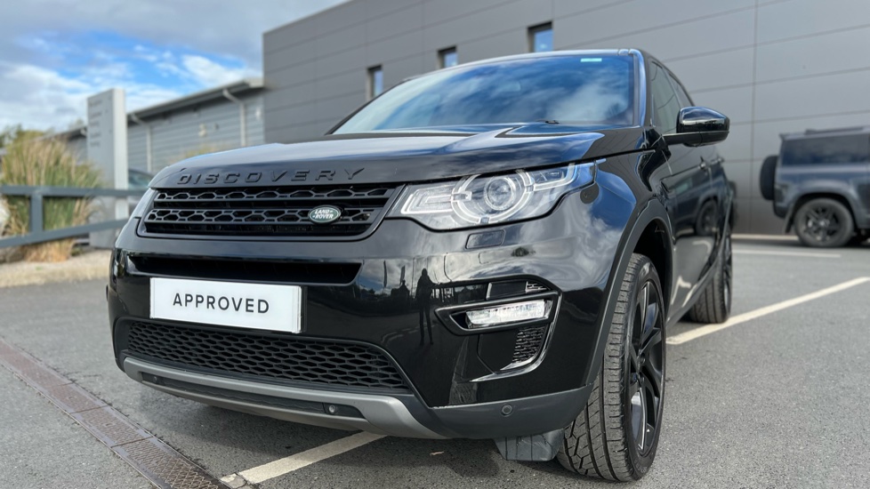 Land Rover Discovery Sport 2.0 TD4 180 HSE Black 5dr Auto Diesel Station Wagon - Image 24