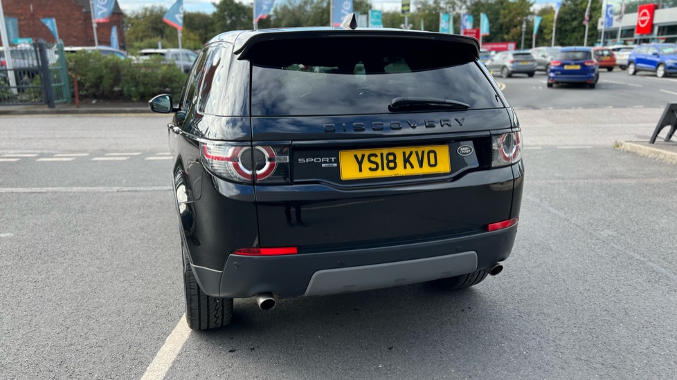 Land Rover Discovery Sport 2.0 TD4 180 HSE Black 5dr Auto Diesel Station Wagon - Image 28