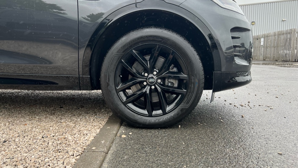 Land Rover Discovery Sport 2.0 D200 Dynamic SE 5dr Auto [5 Seat] Diesel Station Wagon - Image 8