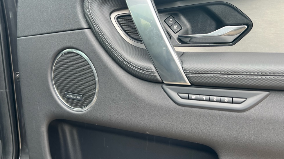 Land Rover Discovery Sport 2.0 D200 Dynamic SE 5dr Auto [5 Seat] Diesel Station Wagon - Image 35