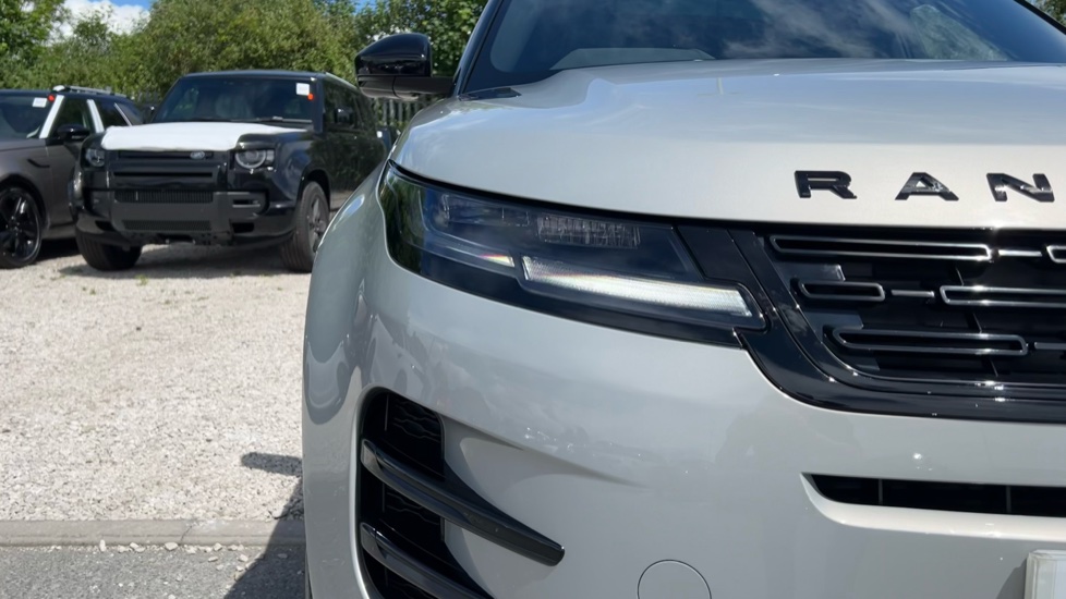 Land Rover Range Rover Evoque 2.0 D200 Edition 5dr Auto Diesel Hatchback - Image 29