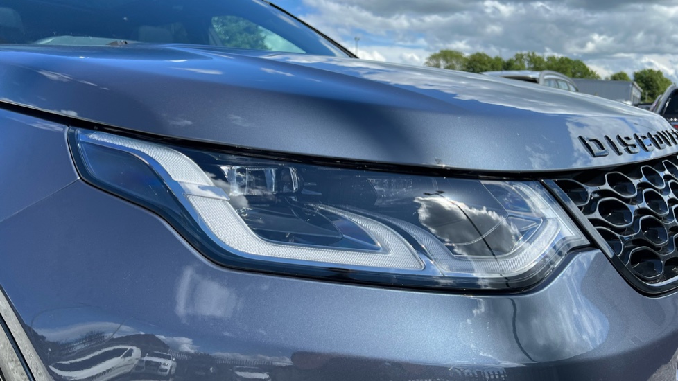 Land Rover Discovery Sport 2.0 D200 Dynamic SE 5dr Auto [7 Seat] Diesel Station Wagon - Image 17