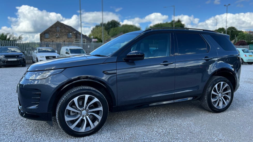 Land Rover Discovery Sport 2.0 D200 Dynamic SE 5dr Auto [7 Seat] Diesel Station Wagon - Image 23