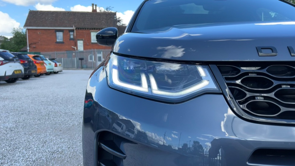 Land Rover Discovery Sport 2.0 D200 Dynamic SE 5dr Auto [7 Seat] Diesel Station Wagon - Image 29