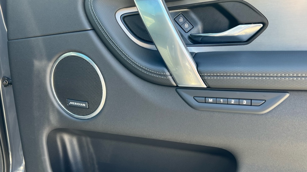 Land Rover Discovery Sport 2.0 D200 Dynamic SE 5dr Auto [7 Seat] Diesel Station Wagon - Image 35
