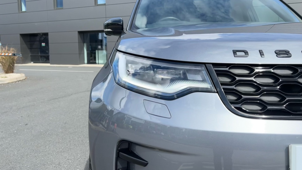Land Rover Discovery 3.0 D350 Dynamic HSE 5dr Auto Diesel Station Wagon - Image 29