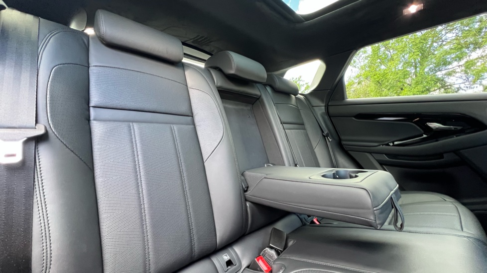 Land Rover Range Rover Evoque 2.0 D200 Autobiography 5dr Auto [Revised] Diesel Hatchback - Image 33