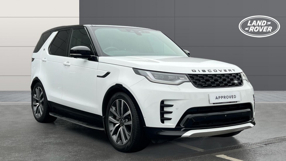 Land Rover Discovery 3.0 D300 Dynamic SE 5dr Auto Diesel Station Wagon - Image 1