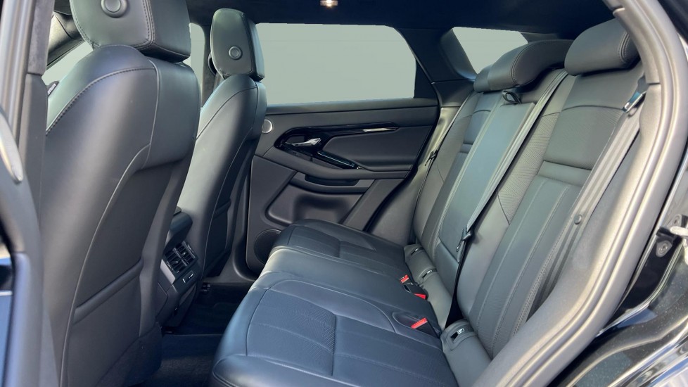 Land Rover Range Rover Evoque 2.0 D200 Autobiography 5dr Auto [Revised] Diesel Hatchback - Image 4