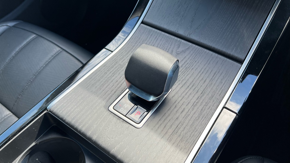Land Rover Range Rover Evoque 2.0 D200 Autobiography 5dr Auto [Revised] Diesel Hatchback - Image 13