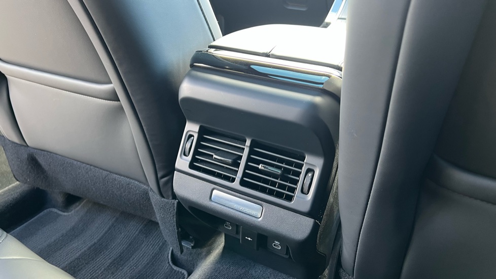 Land Rover Range Rover Evoque 2.0 D200 Autobiography 5dr Auto [Revised] Diesel Hatchback - Image 18