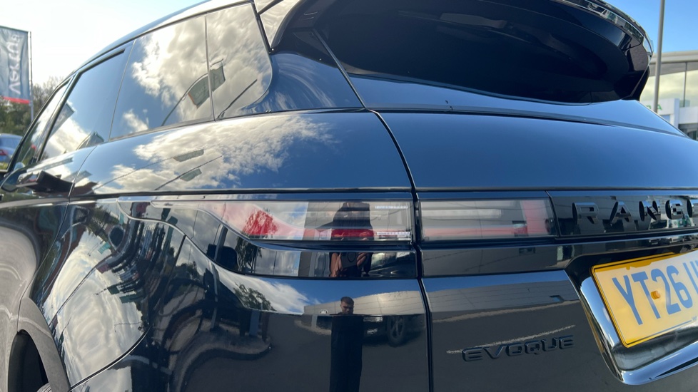 Land Rover Range Rover Evoque 2.0 D200 Autobiography 5dr Auto [Revised] Diesel Hatchback - Image 19