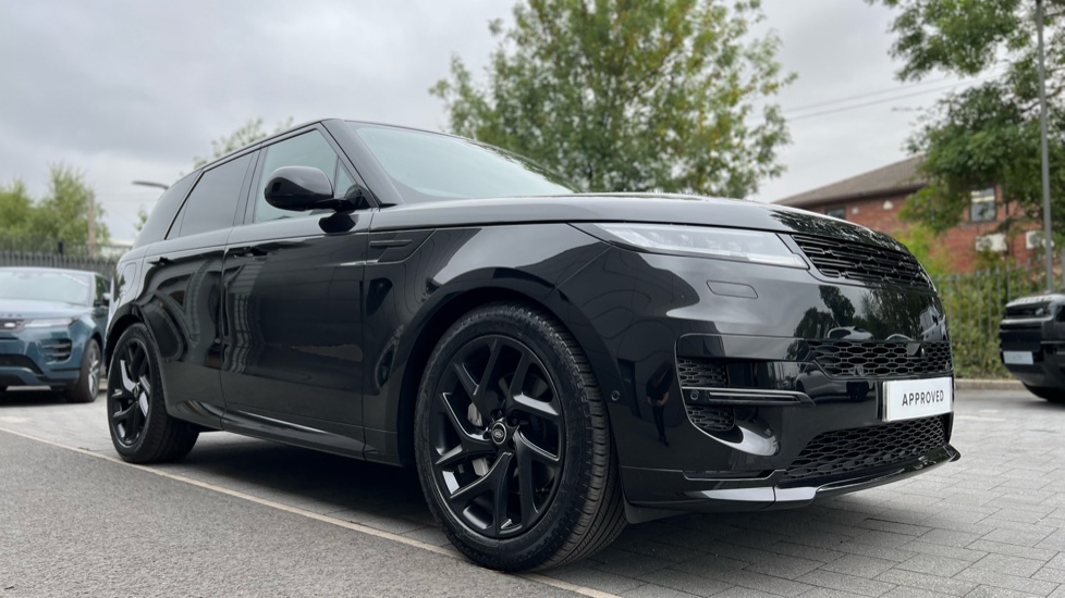 Land Rover Range Rover Sport 3.0 D300 Dynamic SE 5dr Auto Diesel Estate - Image 25