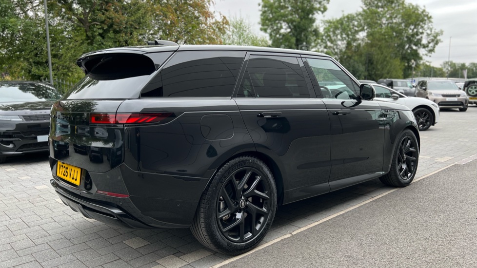 Land Rover Range Rover Sport 3.0 D300 Dynamic SE 5dr Auto Diesel Estate - Image 27