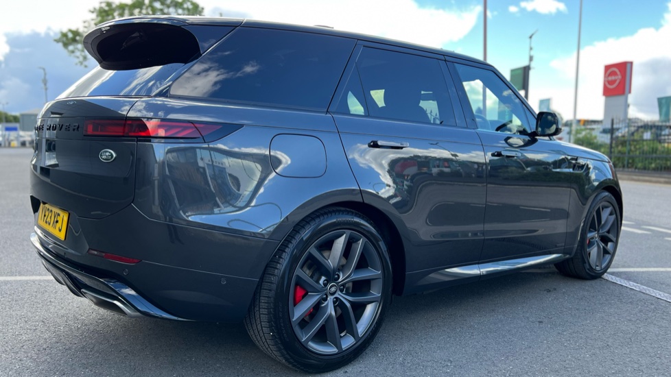 Land Rover Range Rover Sport 3.0 P440e Autobiography 5dr Auto Estate - Image 27