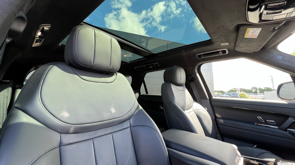 Land Rover Range Rover Sport 3.0 P440e Autobiography 5dr Auto Estate - Image 36