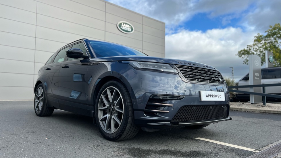 Land Rover Range Rover Velar 2.0 D200 MHEV Dynamic HSE 5dr Auto Diesel Estate - Image 24
