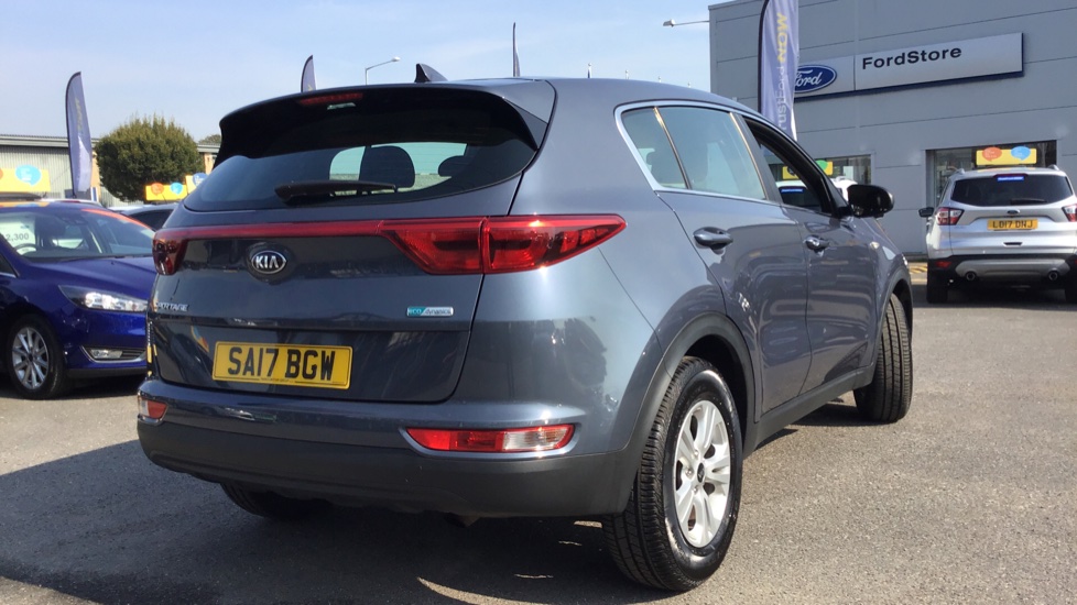 Kia sportage blue