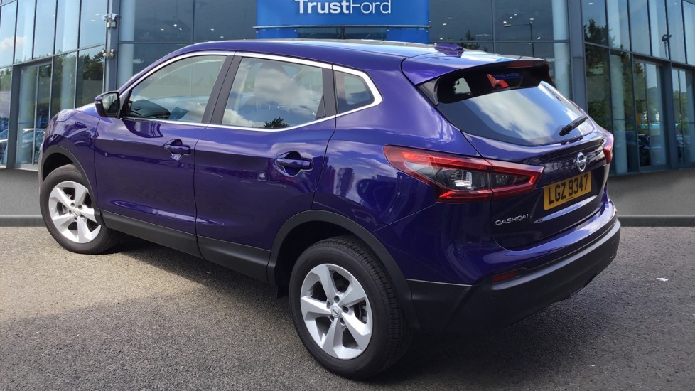 Nissan qashqai blue