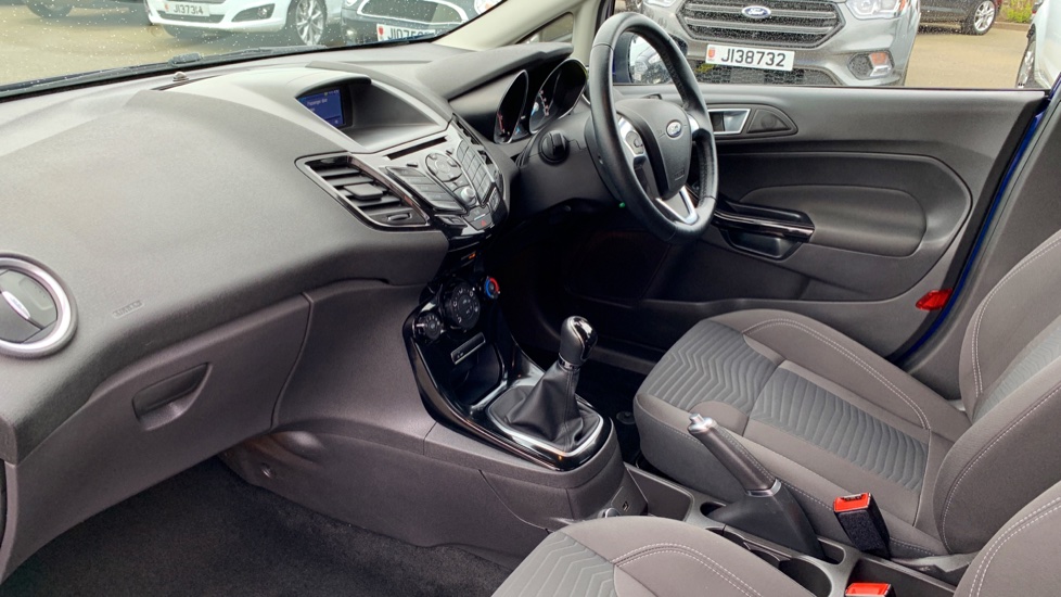 Ford FIESTA ZETEC (from £205 per month) £11,995
