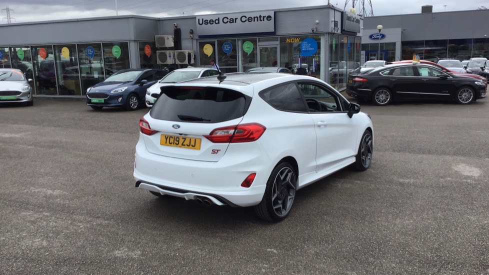 Ford FIESTA 2019 Frozen White £18,500 Castleford TrustFord