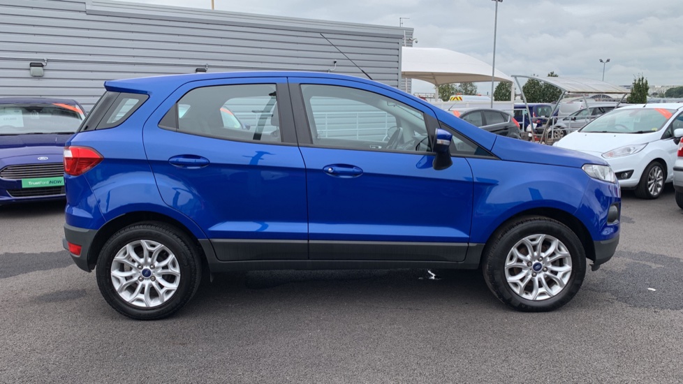 Ford ECOSPORT 2016 Blue £8,000 Stockport TrustFord