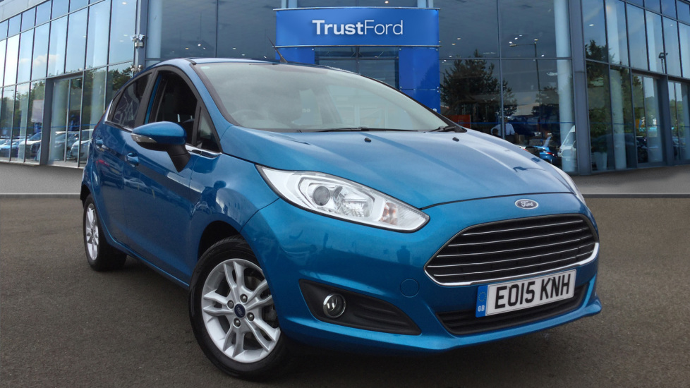 Ford FIESTA 2015 Candy Blue £7,000 Dagenham TrustFord
