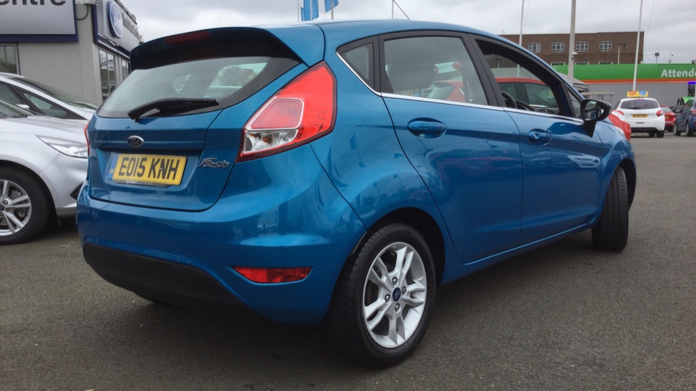 Ford FIESTA 2015 Candy Blue £7,000 Dagenham TrustFord