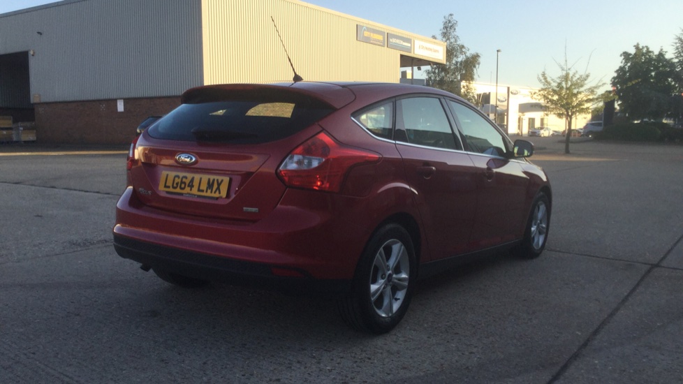 Ford FOCUS 2014 Candy Red Metallic £7,300 Epsom TrustFord