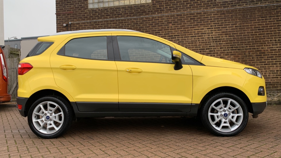 Ford ECOSPORT 2016 Bright Yellow £9,800 Gillingham TrustFord