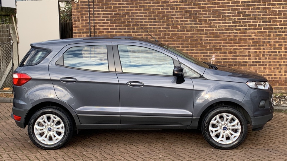 Ford ECOSPORT 2017 grey £9,150 Gillingham TrustFord