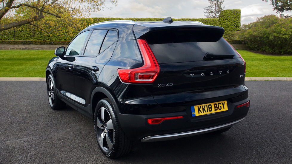 Used Xc40 Volvo 1 5 T3 Momentum Pro 5dr 2019 Lookers