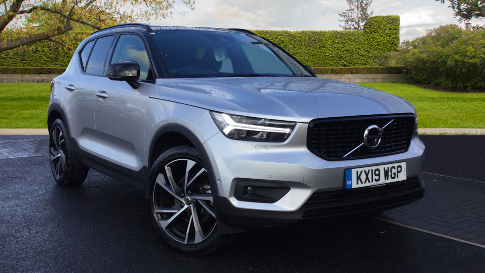 Nearly New Xc40 Volvo 2 0 T4 R Design Pro 5dr Awd Geartronic 2019