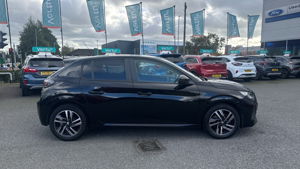 Peugeot 208 1.2 PureTech 100 Active Premium + 5dr Petrol Hatchback - Image 4